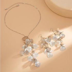 Gold Leaf Choker Necklace For Women,Trendy Boho Black Ginkgo Leaves Long Tassel Necklace, Aesthetic Beachy Party Jewelry Accessories Gifts (Option: White)