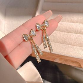 INS Butterfly Earrings With Rhinestones Fashion Temperament Jewelry (Option: Gold)