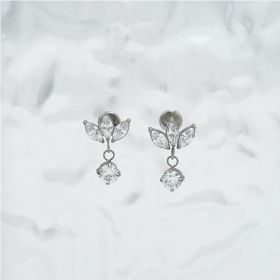 Right Grand Implant Grade Titanium 16G Triple Marquise CZ Internally Threaded Labret Monroe Lip Cartilage Helix Stud Earring (Option: Silver)